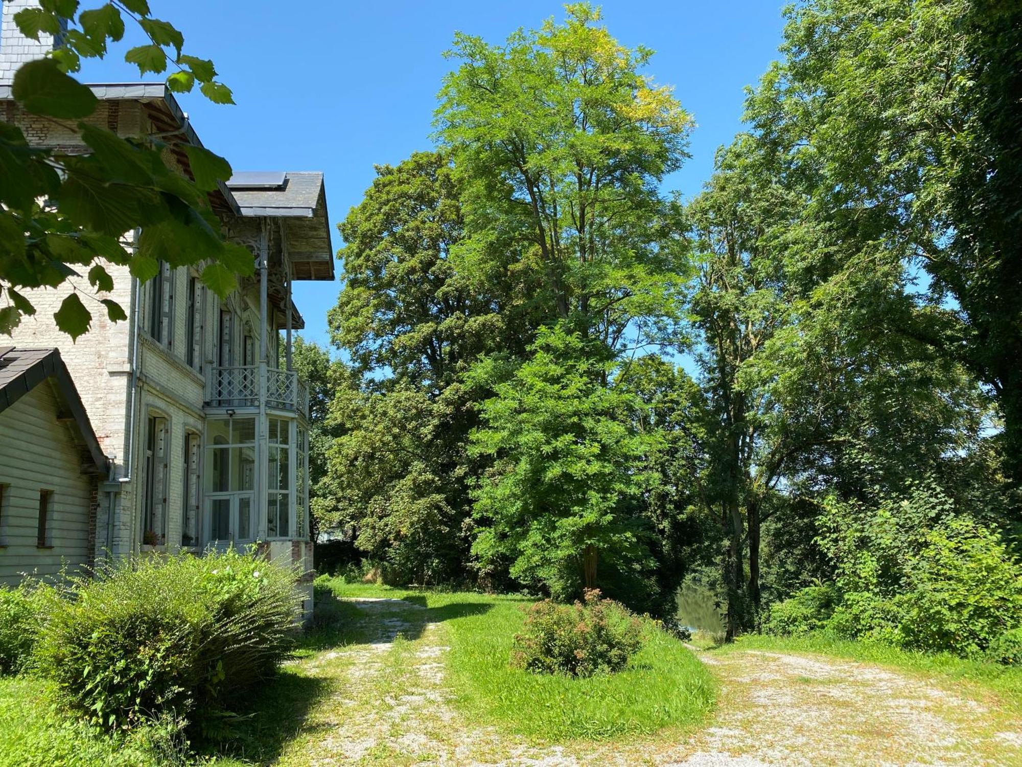 Sambre D'Amis Bed & Breakfast Landelies Exterior photo